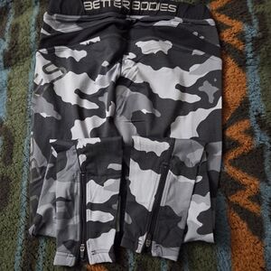 Better Bodies Camouflage Leggings